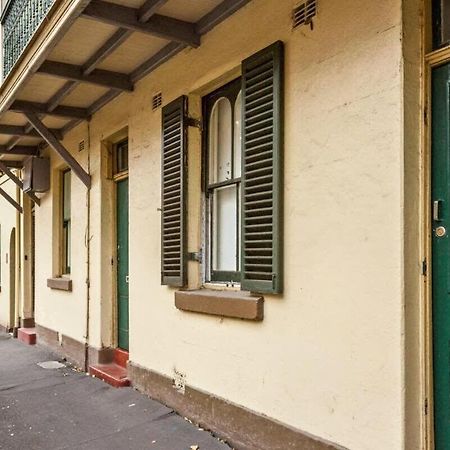 Victorian 4-Bed Terrace In Rocks - Steps From Cbd Villa Sydney Exterior photo