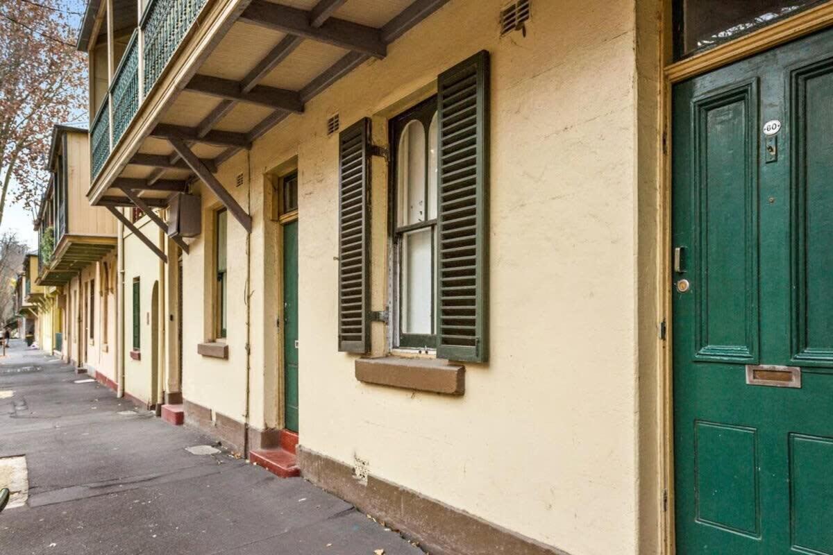 Victorian 4-Bed Terrace In Rocks - Steps From Cbd Villa Sydney Exterior photo